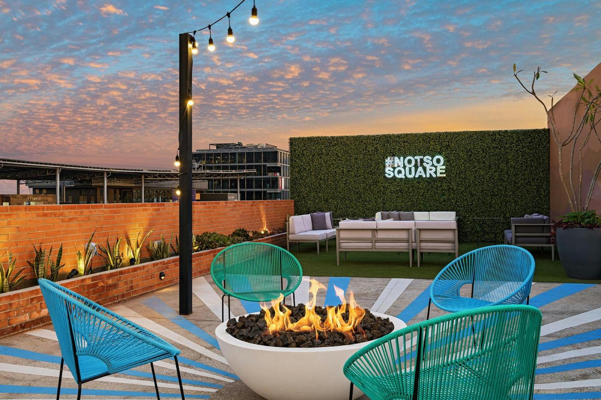 Aloft Guadalajara Sur Hotel Santa Anita  Exterior photo